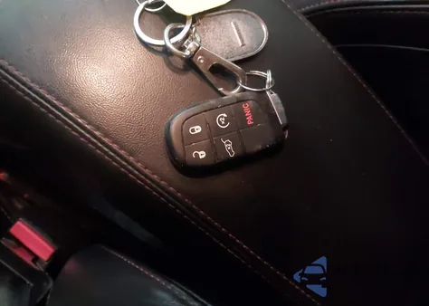 2017 Jeep Grand Cherokee Trailhawk 4X4 из США, поврежденный, VIN 1C4RJFLG4HC938979